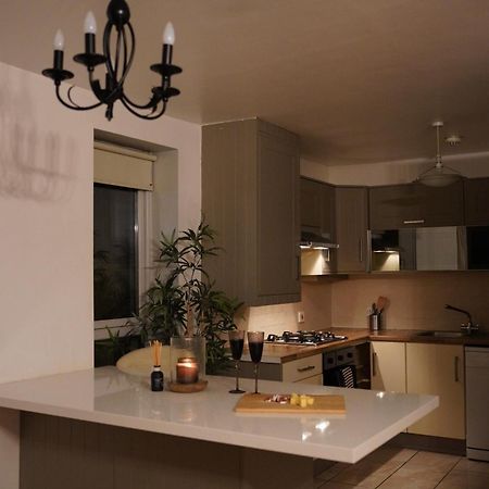 Skyview Retreat Spacious Comfort Лукан Екстериор снимка
